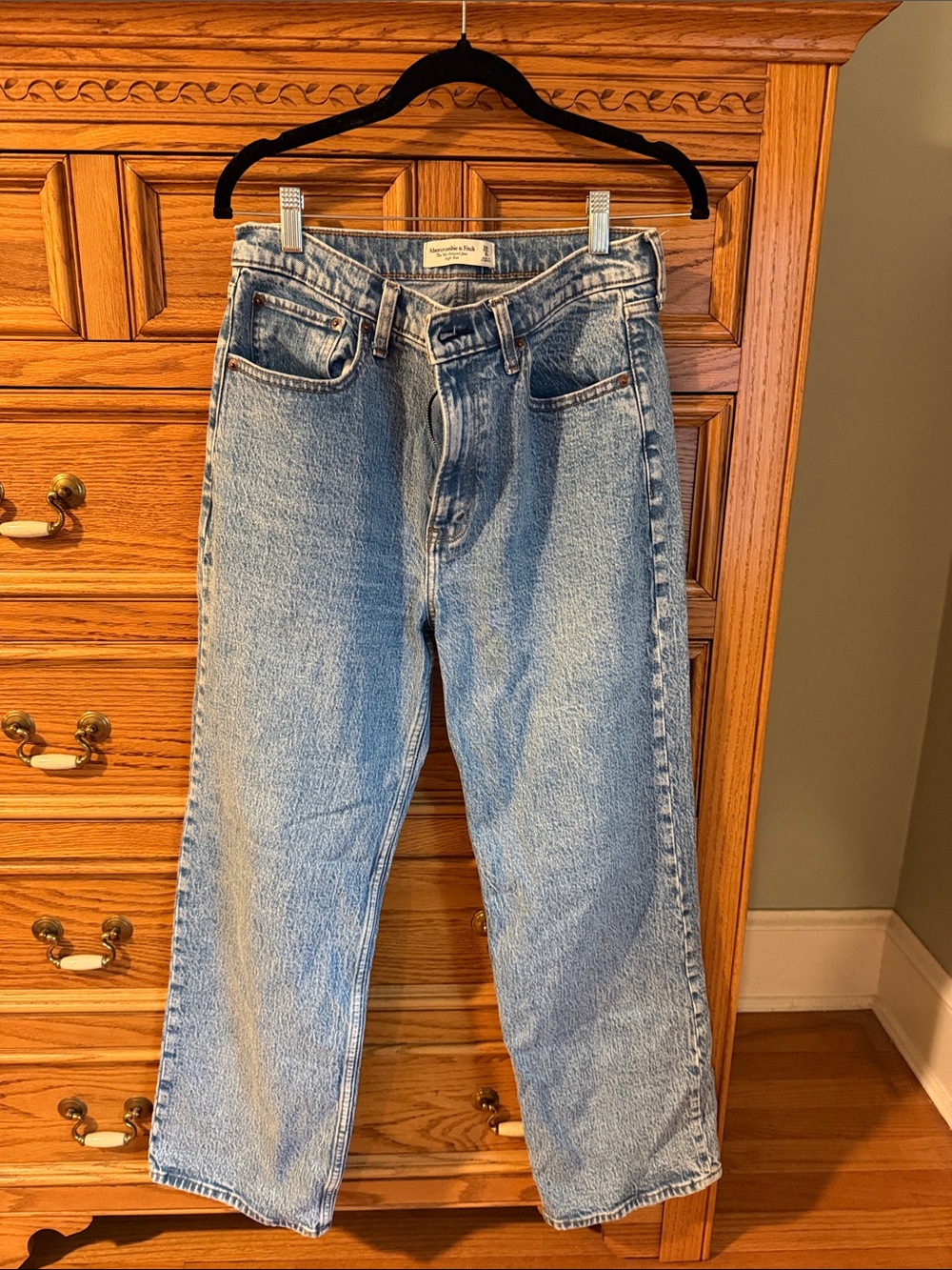 Abercrombie 90s Relaxed Jean High -Rise Women’s Jeans (29 short) - Picture 1 of 2